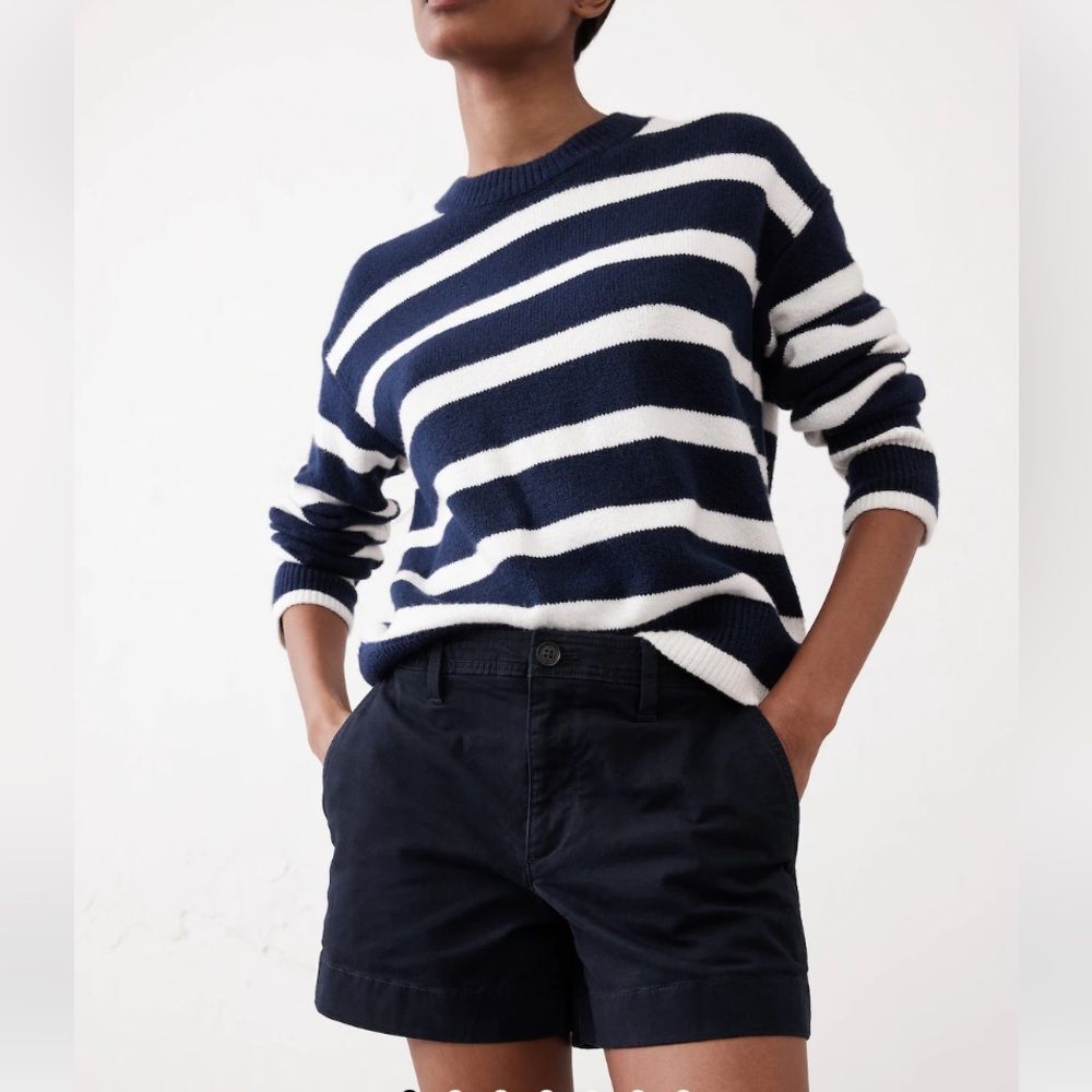 Banana Republic Women's Shorts Mid-rise City Chino Navy Sz 6 Stretch Coastal